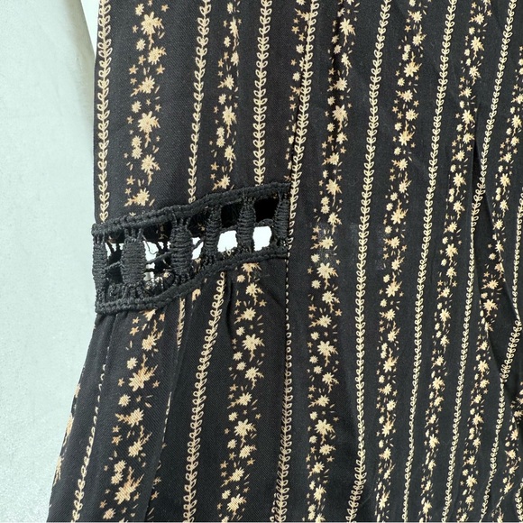 Black and Tan Wide Leg Pants with Crochet Inset - Picture 5 of 9